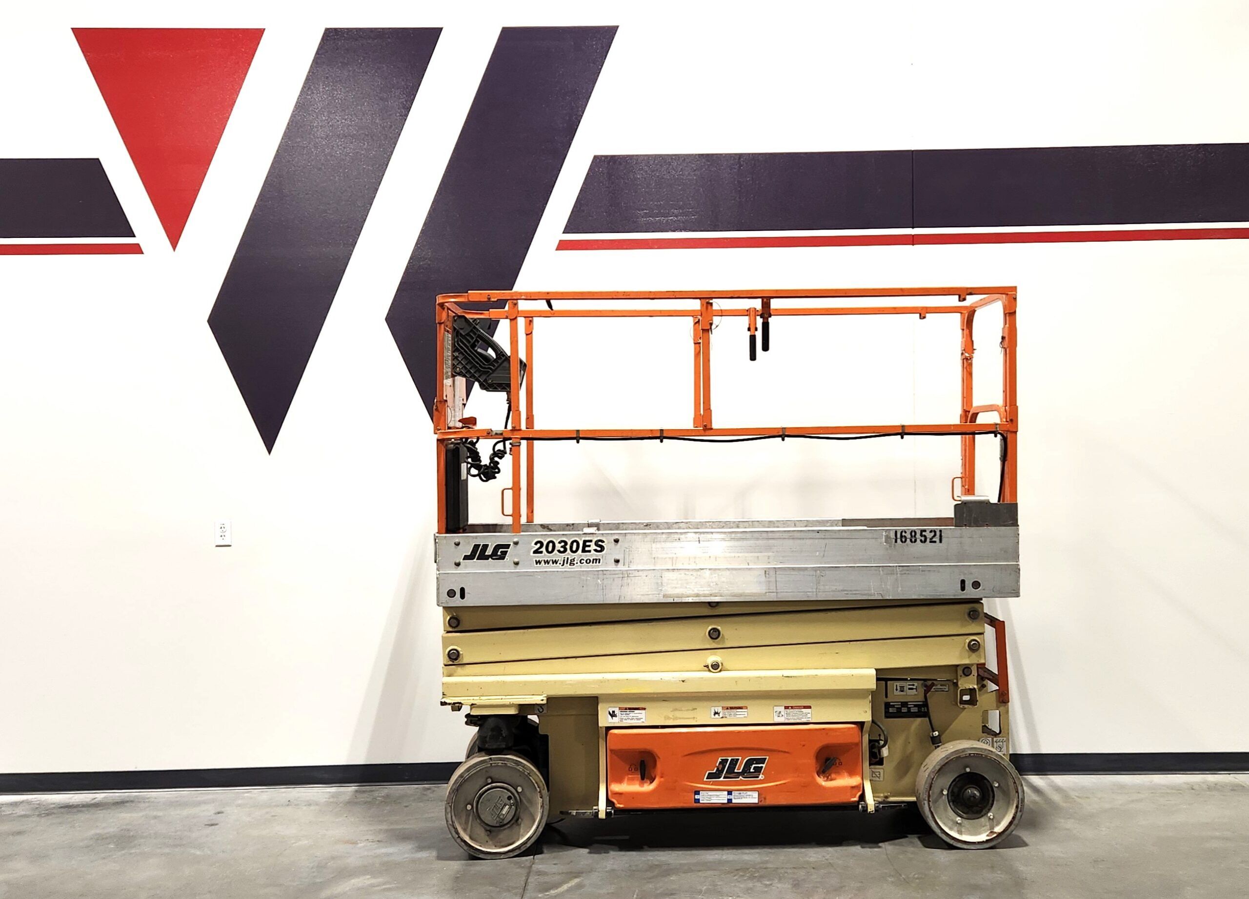 JLG - 2030ES