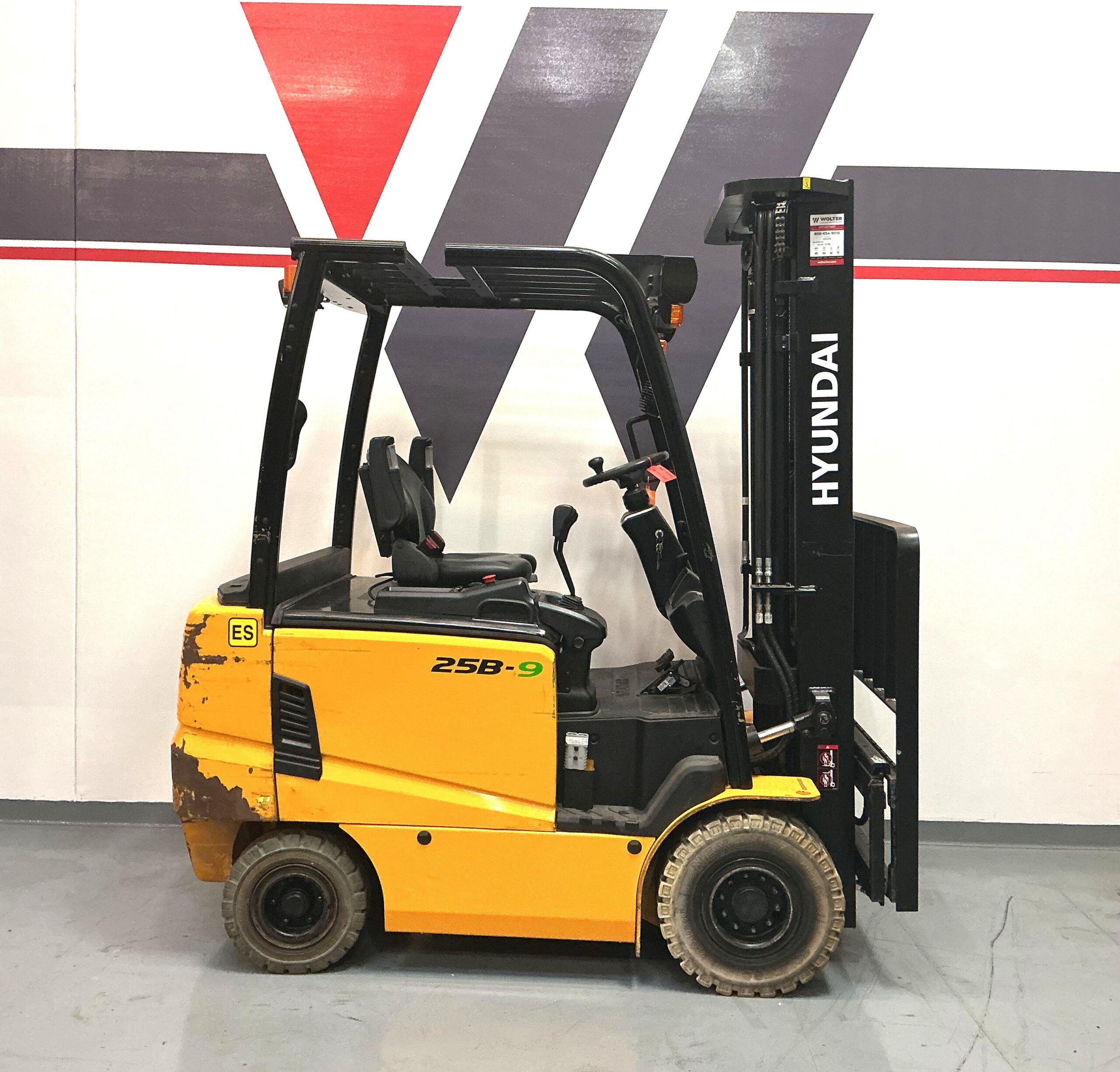 Hyundai - 25B-9