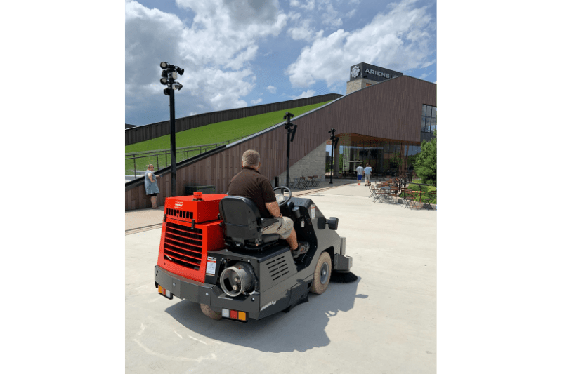 PowerBoss - Armadillo 6X Rider Sweepers - Image 2