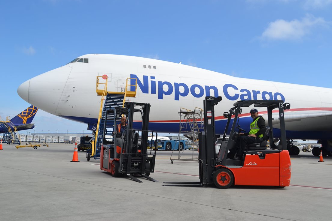 picture showing big joe order picker