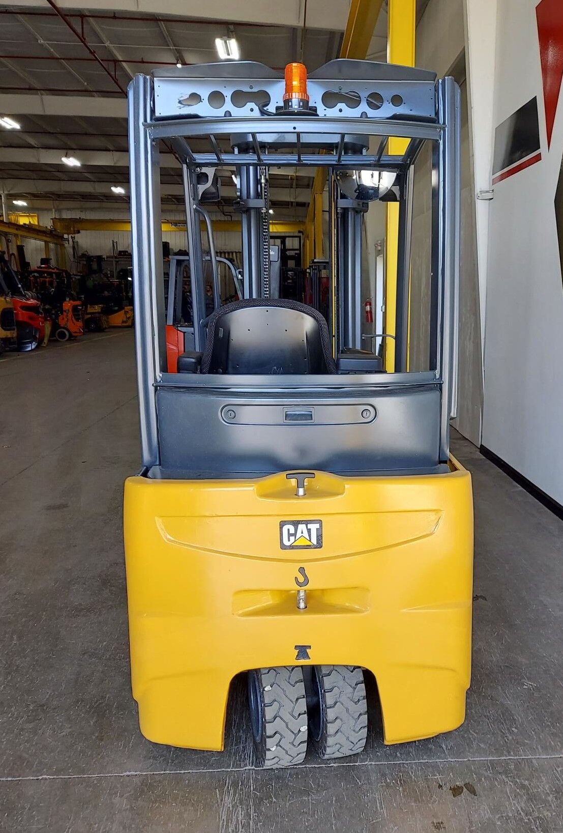 Caterpillar - 2ET4000 - Image 2